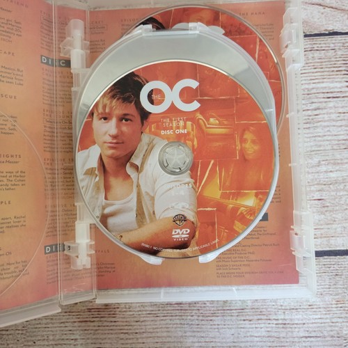 The OC DVD Set ~ Season 1 2 3 & 4 ~ 23 Discs ~ S 2 Disc 1 & 4 missing - Picture 9 of 21