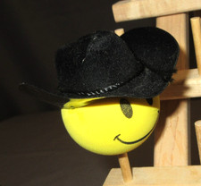 Vintage Car Antenna Topper Foam Ball Yellow Smiley Face W Black Cowboy Hat Vintage Car Antenna Topper Foam Ball Yellow Smiley Face W Black Cowboy Hat