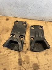 Mercedes Benz Om460la Mbe4000 Diesel Engine Mounts 01-29825-000 Oem 01-29812-000