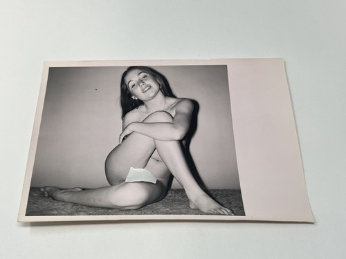 Vintage 1970’s Girl Pretty PIN UP Risque Nude Original Girlie Glamour Photo #401