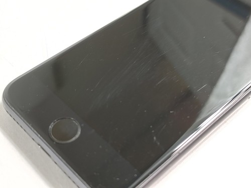 Apple IPHONE 8 A1863 64 GB Ios 16.7.11 Espace Gris (Wi-Fi + 4G) - Photo 7 sur 8