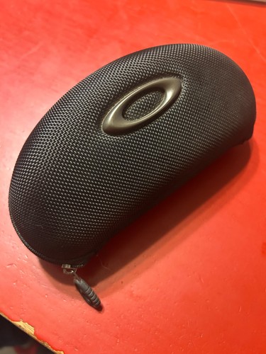 CUSTODIA OCCHIALI DA SOLE OAKLEY NERA NYLON GUSCIO RIGIDO CERNIERA - Foto 2 di 7