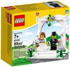 LEGO 40165: Minifigure Wedding Cake Topper - box may not arrive in perfect shape