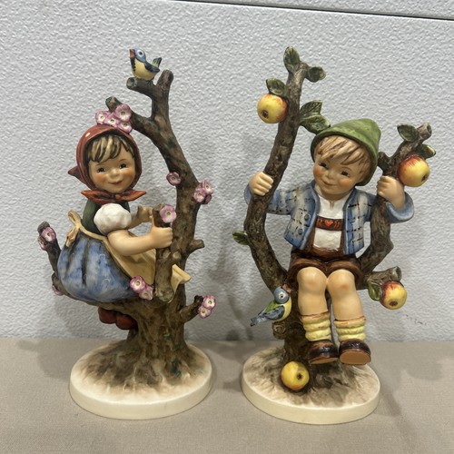 Large, Hummel, #142/V, Apple Tree Boy & Girl, TMK-4 1968 10.5” Tall