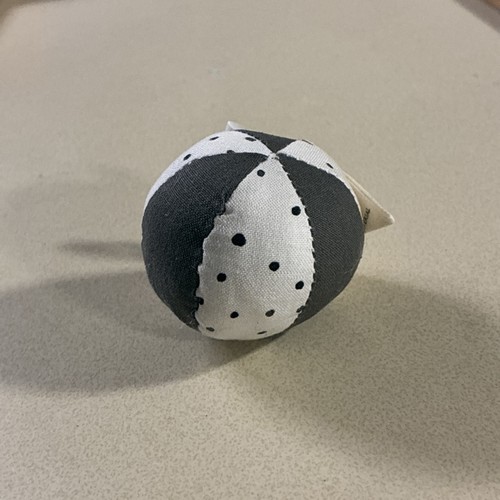 Lovevery Bio Montessori Ball Baby Spielzeug Explorer grau weich selten Rassel - Bild 1 von 2