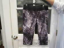 DANSKIN NOW misses capri workout pants LG 12-14 or MED
