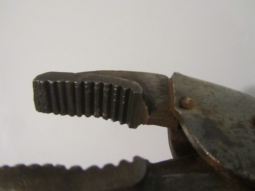 D564 Vintage Petersen Schraubstock Grip 9” gerade und 9” gebogene Backenschlüssel, Menge 2 USA - Bild 16 von 16