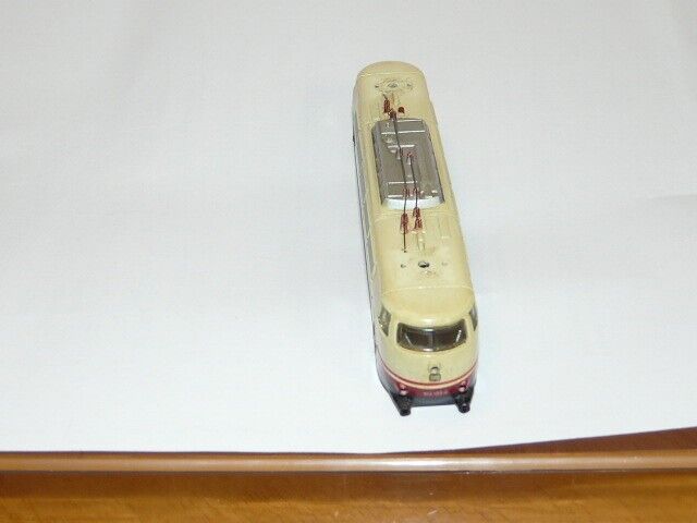 Picture 2 of 6