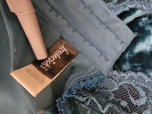 Fredericks Of Hollywood Corset Top Large Velvet Cottagecore Coquette Whimsygoth - Picture 9 of 12