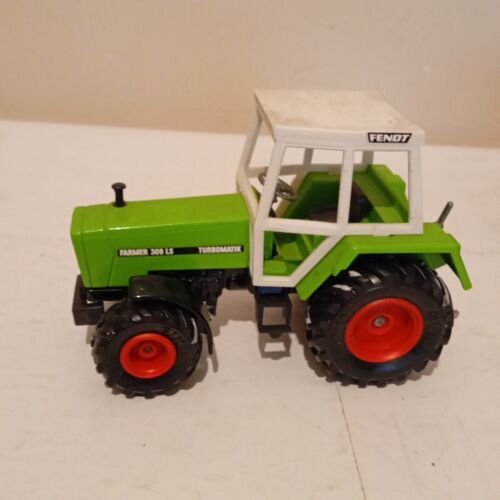 SIKU.1:32.FARM.FENDT FARMER 309. LS TRACTOR.4x4