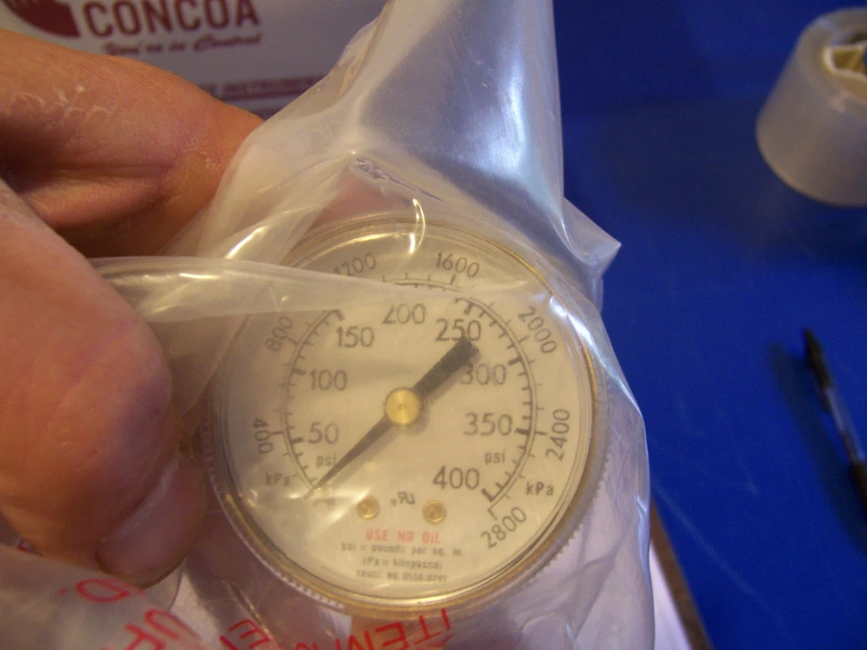 10231 CONCOA ОДНОСТУПЕНЧАТЫЙ ЛАТУННЫЙ NPT ГНЕЗДОВОЙ PSI 400 РЕГУЛЯТОР 4835001-01-000 - Изображение 2 из 4