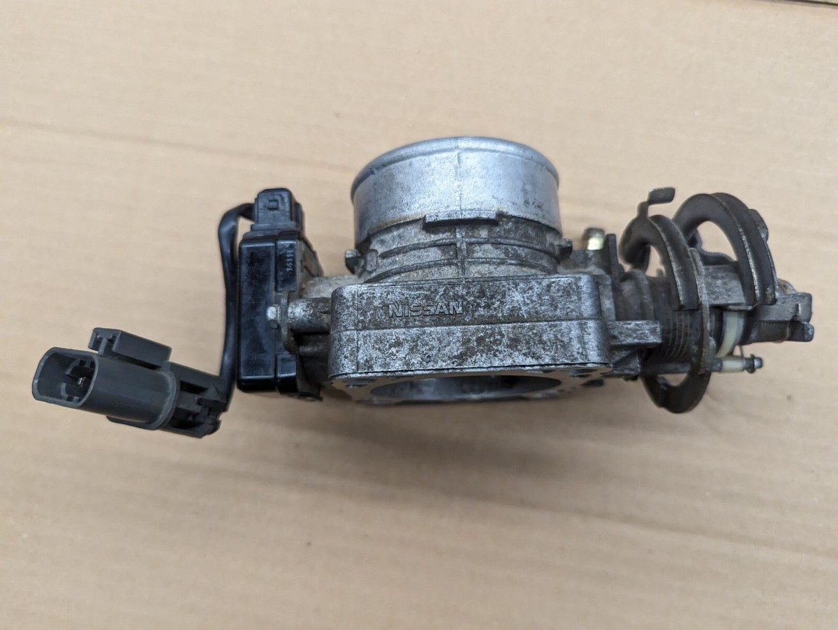TRTです。 1985 Nissan 300zx Z31 Turbo Throttle Body Assembly Complete