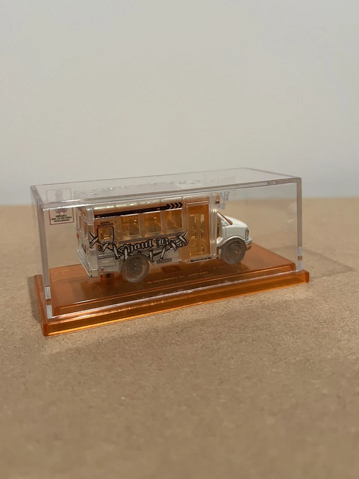 Matchbox Dream Halloween 2010 Ghoul Bus Diecast GM - Novo na Caixa - Imagem 4 de 4