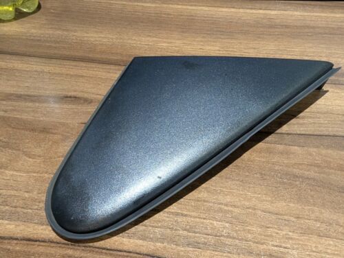 Toyota Auris MK2 E180 Drivers Side Right Triangle Wing Moulding Cover 2012-18 - Picture 6 of 8