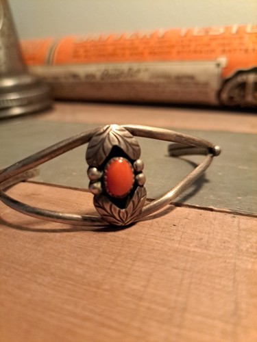 Vintage Navaho Silber Manschette Korallenarmband 12 Gramm - Bild 2 von 6