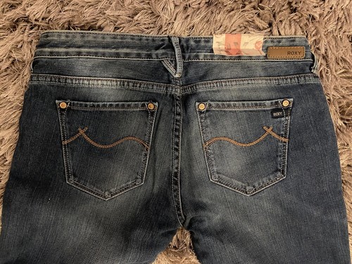 NUEVO CON ETIQUETAS ROXY JEANS TALLA 28 DELGADO L34 Talla 8 NUEVO RETRO - Imagen 6 de 7