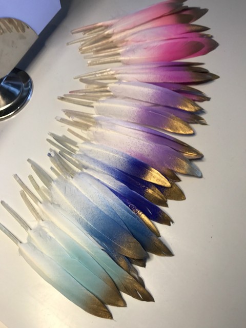 CLEARANCE! 20pcs Random Mix 10-15cm Hand Painted Ombré Gold Tip Goose Feathers CLEARANCE! 20pcs Random Mix 10-15cm Hand Painted Ombré Gold Tip Goose Feathers
