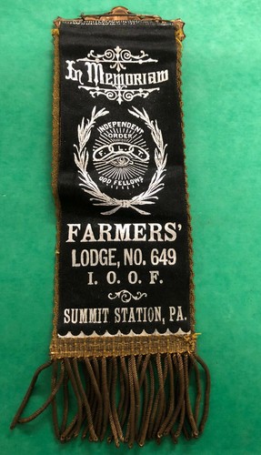 Rare 1894 Odd Fellows IOOF Ribbon Badge 2-sided Memoriam Farmers' Lodge Pennsyl. - Picture 1 of 3