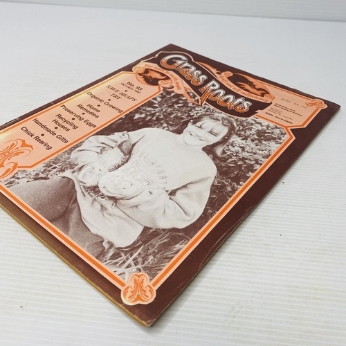 VINTAGE - GRASS ROOTS MAGAZINE FAMILY BOOK - 1992 - Issue No. 93. - Picture 3 of 6