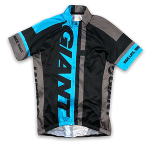 Giant Cycling Jersey Small Blue Gray Black Short Sleeve Zip Front 100 Polyester Ebay Giant Cycling Jersey Small Blue Gray Black Short Sleeve Zip Front 100 Polyester Ebay