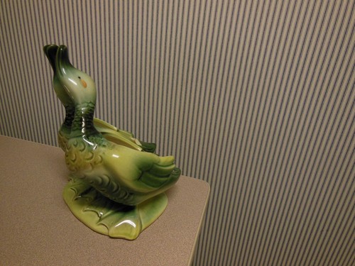 Hull Ducks Planter #1994 VGC 10" Height x 8" Width - Picture 4 of 6