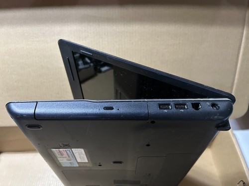 Used - Hp G71 G71-340us 17.3" Laptop - Intel Core 2 T6600 - 4GB - 320GB - WIN 7 - Picture 8 of 13