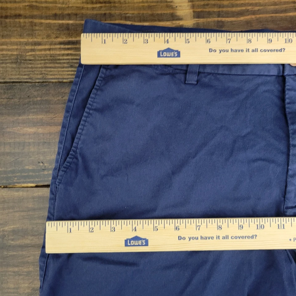 Shorts chino masculino Tommy Bahama frente plana azul mistura de algodão sarja tamanho 40 - Imagem 2 de 4