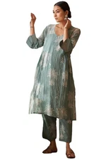 GoSriKi Women's Rayon Viscose Straight Printed Kurta with Pant