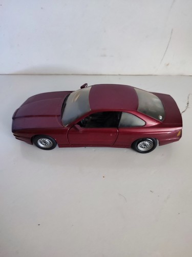 REVELL AUTO - BMW 850 I BORDEAUX - 1/24 - VINTAGE 1991