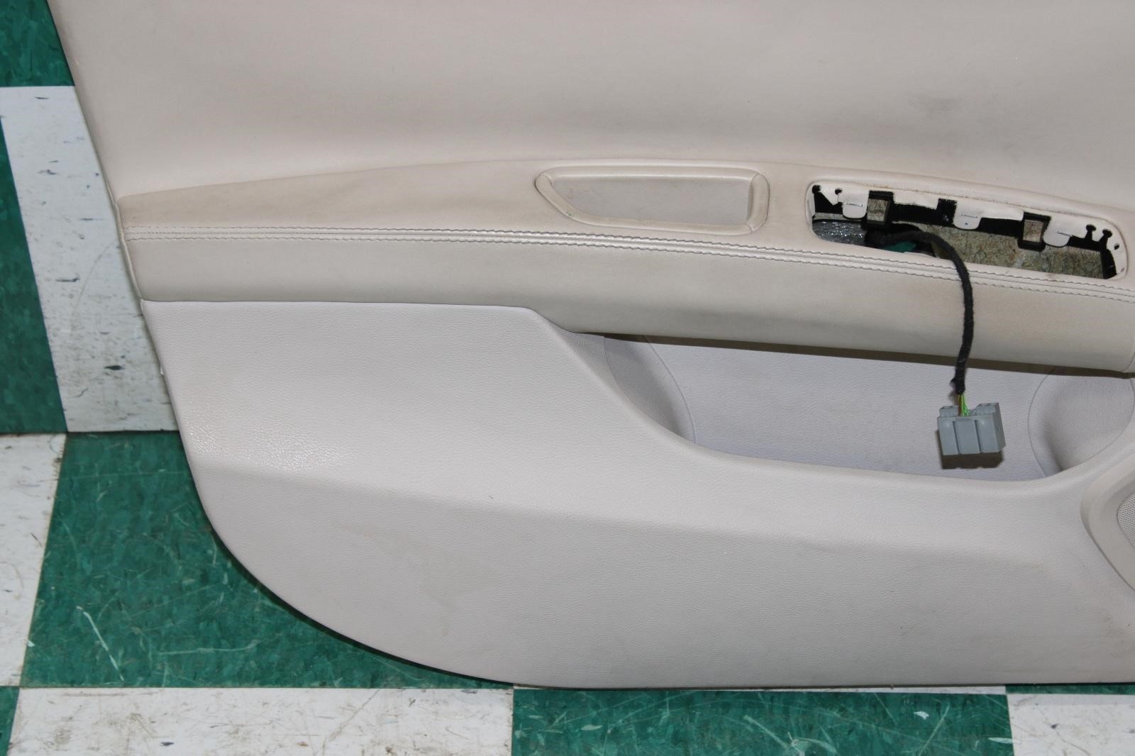 Maserati Ghibli 2014-2017 Front Left Door panel Tan