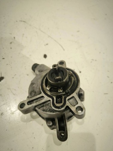 Volvo V50 2005 Diesel vacuum pump 30731825 YOU38046 - Picture 5 of 6