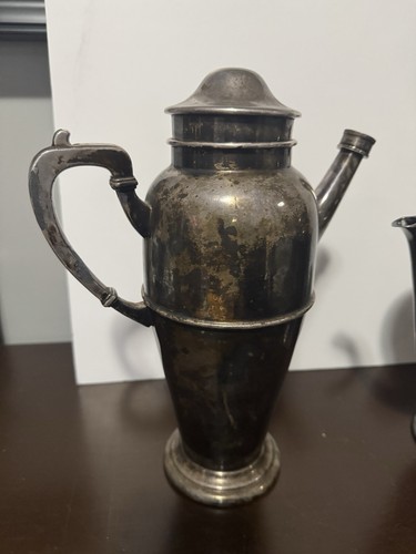 Vintage WM Rogers Tea Pot & Kettle, Coffee Pitcher, and Cocktail Shaker - Read - Picture 4 of 21