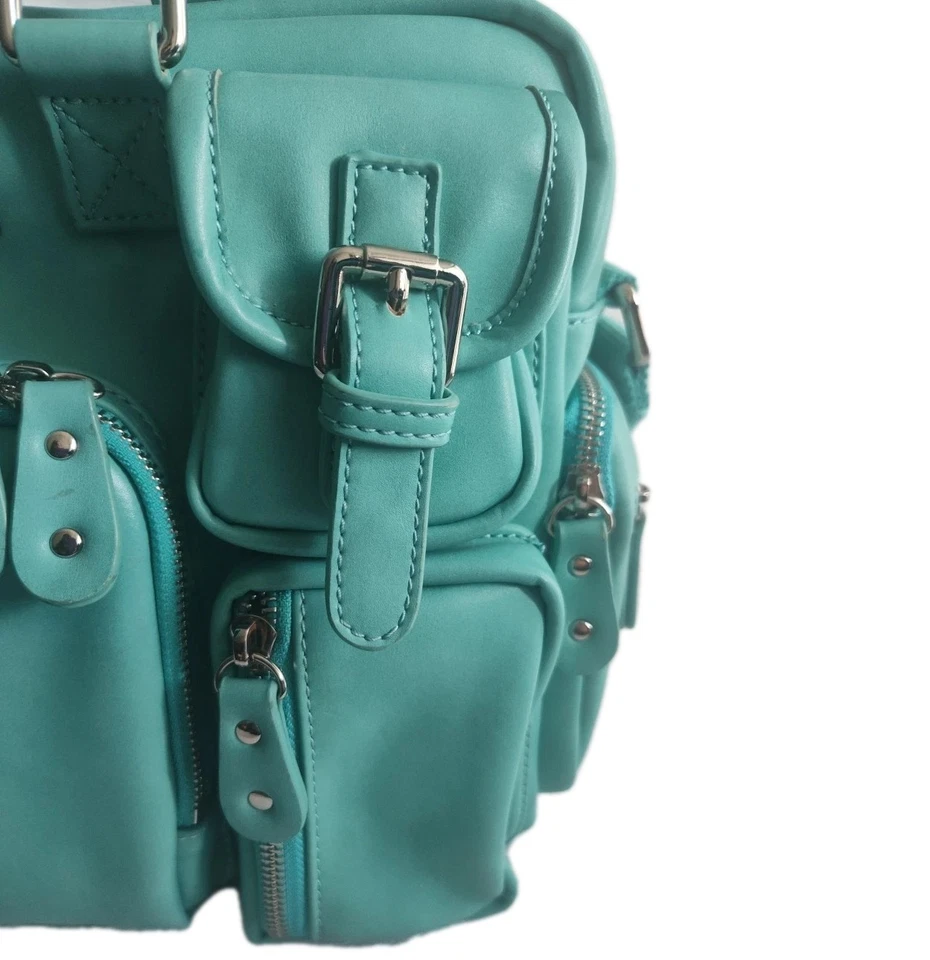 House of Flynn Cámara Fotógrafo Bolsa de Viaje Usado en Excelente Condición Verde Azulado Correa Ajustable Foto 3 de 4