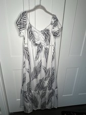 SHEIN Black and White Leaf Print Tropical Maxi Dress women's plus size 4XL
