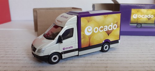 CORGI CP99718K OCADO MERCEDES SPRINTER VAN - ' LEMON ' - Picture 2 of 13