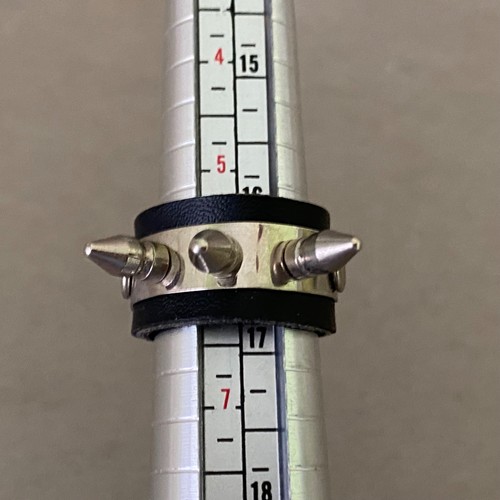 Unisex Punk Black Leather Silver Tone Rivet 3 Spikes 1/2" Band Ring ~ Size 6 - Picture 17 of 20