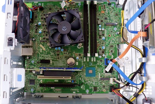 Dell Optiplex 7060 MT Desktop i7-8700 3.20GHz 8GB DDR4 RAM NEEDS SSD - Afbeelding 3 van 6
