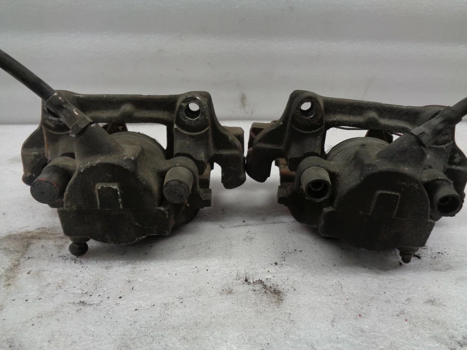 AK904107 98-03 MERCEDES CLK430 PAR PINZAS FRENO DELANTERAS IZQUIERDA Y DERECHA OEM Foto 2 de 4