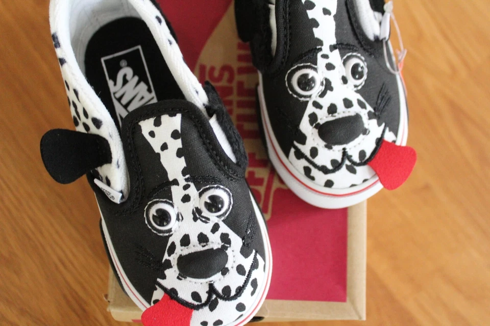 ZAPATOS SIN CORDONES PARA NIÑOS FURGONETAS TALLA 7,5 NUEVO CON ETIQUETAS Foto 3 de 4