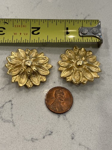 Bluette Made In France Vintage Flower Shoe Clips Gold Tone French Pin - Picture 6 of 6