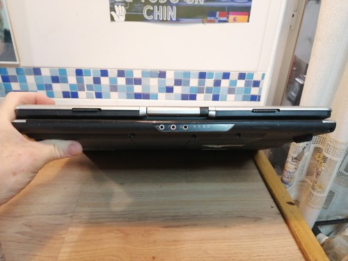 Acer Aspire 7000 17,1" nº15,Enciende Sin dar Imagen Averiado para Piezas - Imagen 8 de 11