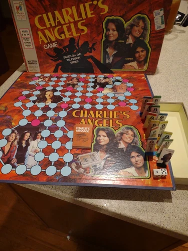 👍 Vintage 1977 Charlie's Angels Board Game Milton Bradley Game.  Hcl