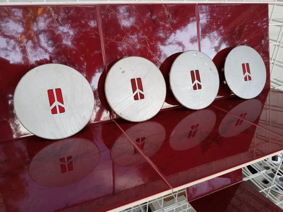 Oldsmobile 88 1993-1995 tapa central (4) tapas no mecanizadas de 7,75" #25613984 vintage Foto 3 de 4