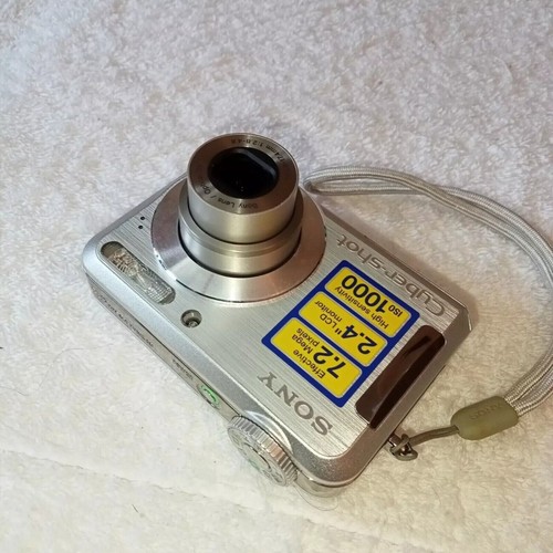 Sony Cyber-shot DSC-S700 7.2MP 3X Optical Zoom CCD Digital Camera - 100% Working - Picture 9 of 22