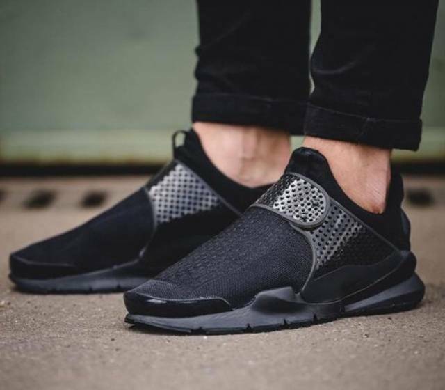 nike womens sock dart