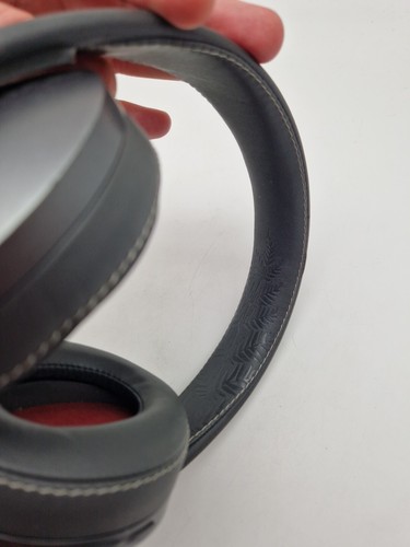 ⚡Auriculares inalámbricos DORADOS edición limitada THE LAST OF US 2 sin dongle excelente estado⚡ - Imagen 12 de 16