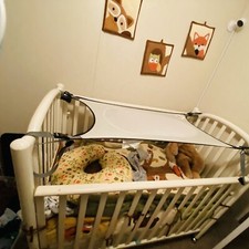 Crescent baby hammock