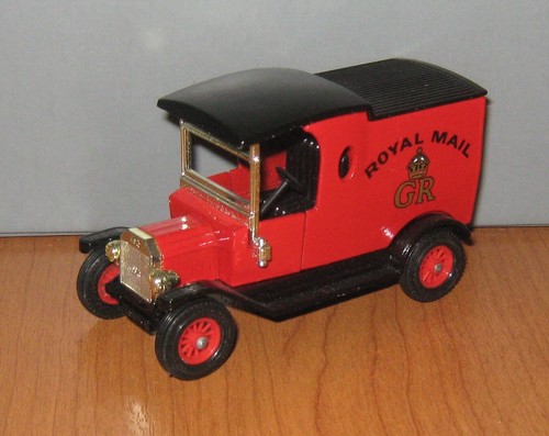 Matchbox Yesteryear Y12 Model T Ford Van Royal Mail with White Segments in Crown - Picture 3 of 8