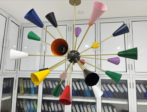 Lampadario luce stile metà secolo 24 bracci multicolore Sputnik ottone grezzo - Foto 5 di 8