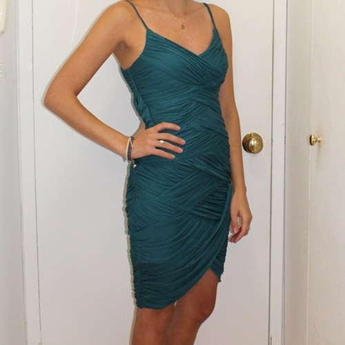 Vestido Halston Heritage Cami Fruncido Esmeralda Oscura - Camiseta Asimétrica Azul Cerdoso NUEVO - Imagen 7 de 12